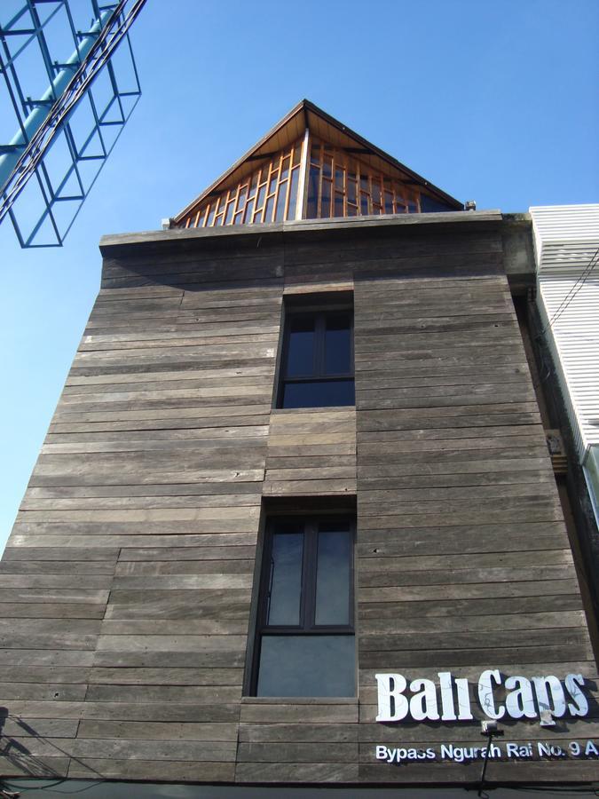 Bali Caps Hostel Kuta  Exterior photo